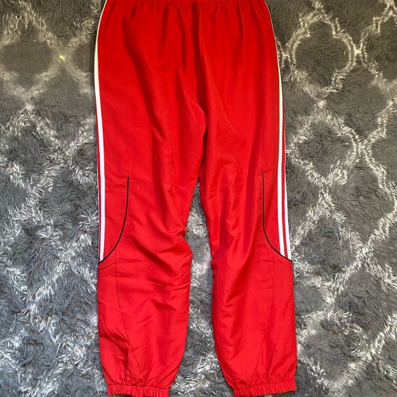 FC BAYERN FUTBALL/SOCCER PANTS - Picture 2 of 2
